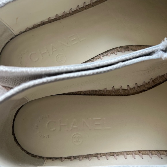 Authentic CHANEL size 40 Interlocking CC LOGO Tweed Espadrilles - Beige/Black - Picture 8 of 10